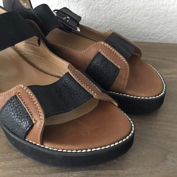 STUART WEITZMAN| Rugged Leather Sport Sandal - Picture 5 of 12